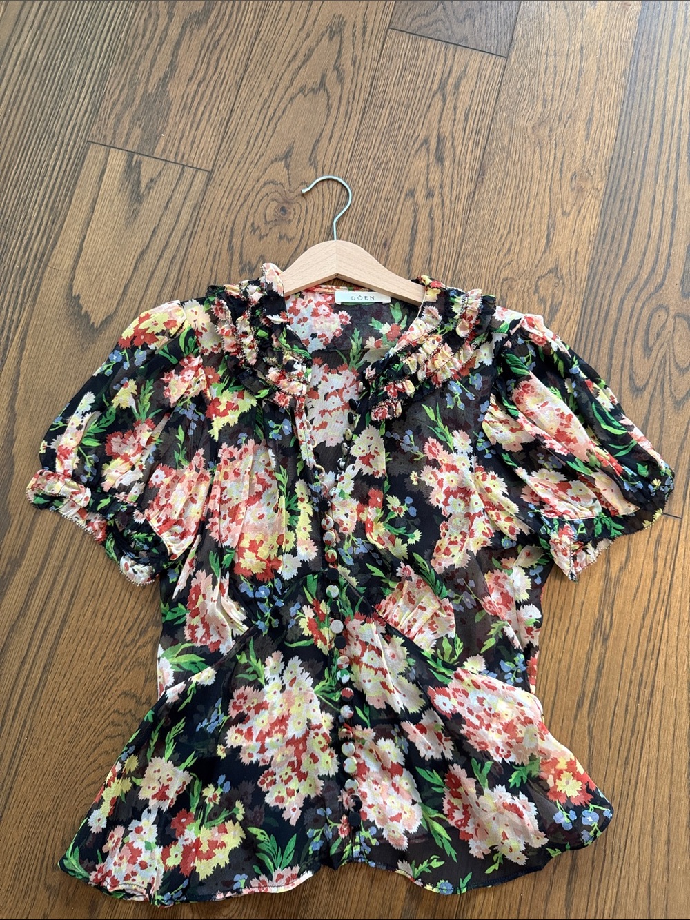 DOEN brand new Floral Ruffle Short-Sleeve Blouse in Black and Multi size xs